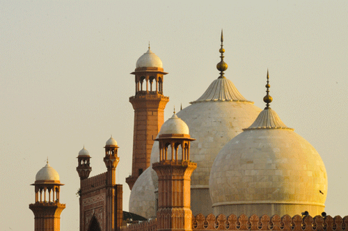 Close-up of Badshahi Mosque roof, Lahore. (Unsplash)